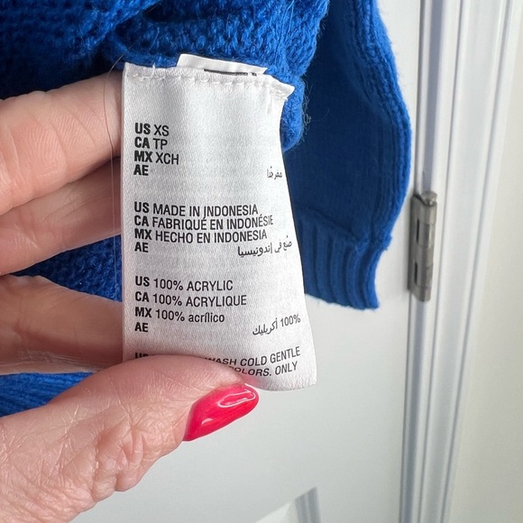 Bar III Vibrant Blue Cowl Neck Cropped Sweater - Picture 4 of 4